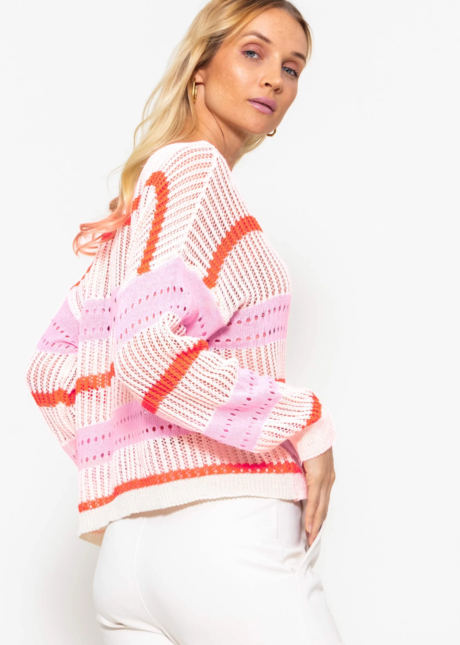 Lochstrick Pullover Mit V-Ausschnitt - Offwhite-rosa-orange 7 Lochstrick Pullover Mit V-Ausschnitt - Offwhite-rosa-orange – Bild 5