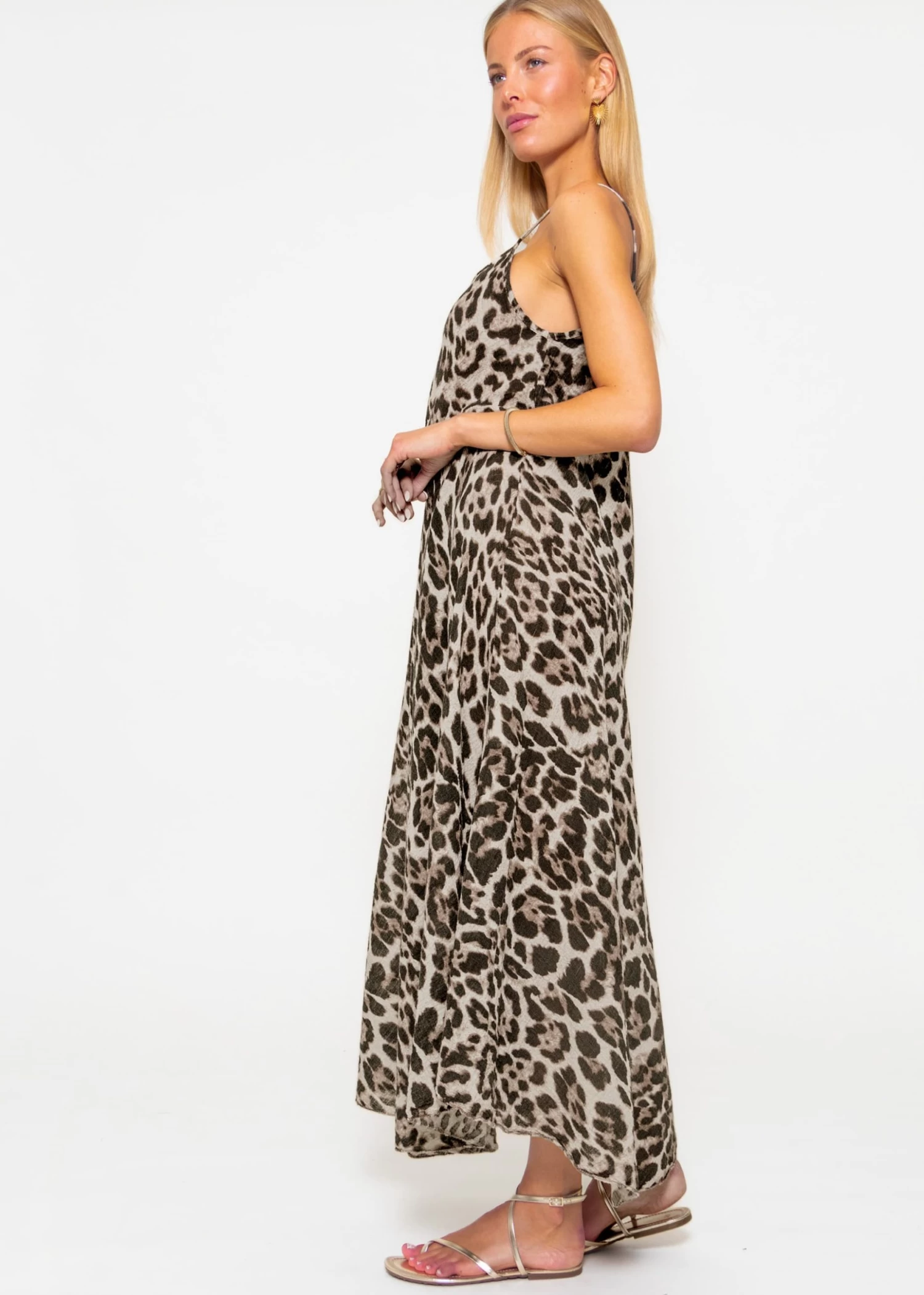 Musselin Beach Kleid Mit Leo Print - Braun 5 Musselin Beach Kleid Mit Leo Print - Braun – Bild 3