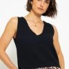 Musselin Top Mit V-Ausschnitt - Schwarz 2 Musselin Top Mit V-Ausschnitt - Schwarz -Sassyclassy sassyclassy musselin top mit v ausschnitt schwarz S4203T7005 3