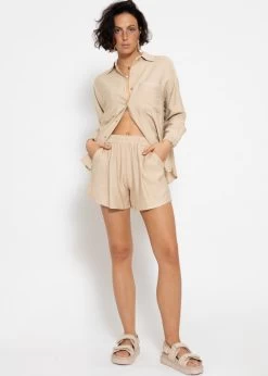 Oversize Viskose Bluse Mit Aufgesetzten Taschen - Beige -Sassyclassy sassyclassy oversize bluse mit aufgesetzten taschen beige S4203E6881