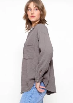 Oversize Musselin Bluse Mit Brusttaschen - Taupe 11 Oversize Musselin Bluse Mit Brusttaschen - Taupe -Sassyclassy sassyclassy oversize musselin bluse mit brusttaschen taupe S4203E6863 3