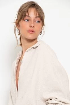 Oversize Musselin Bluse Mit Glitzerdetails - Hellbeige 11 Oversize Musselin Bluse Mit Glitzerdetails - Hellbeige -Sassyclassy sassyclassy oversize musselin bluse mit glitzerspots hellbeige S4203E6946 6