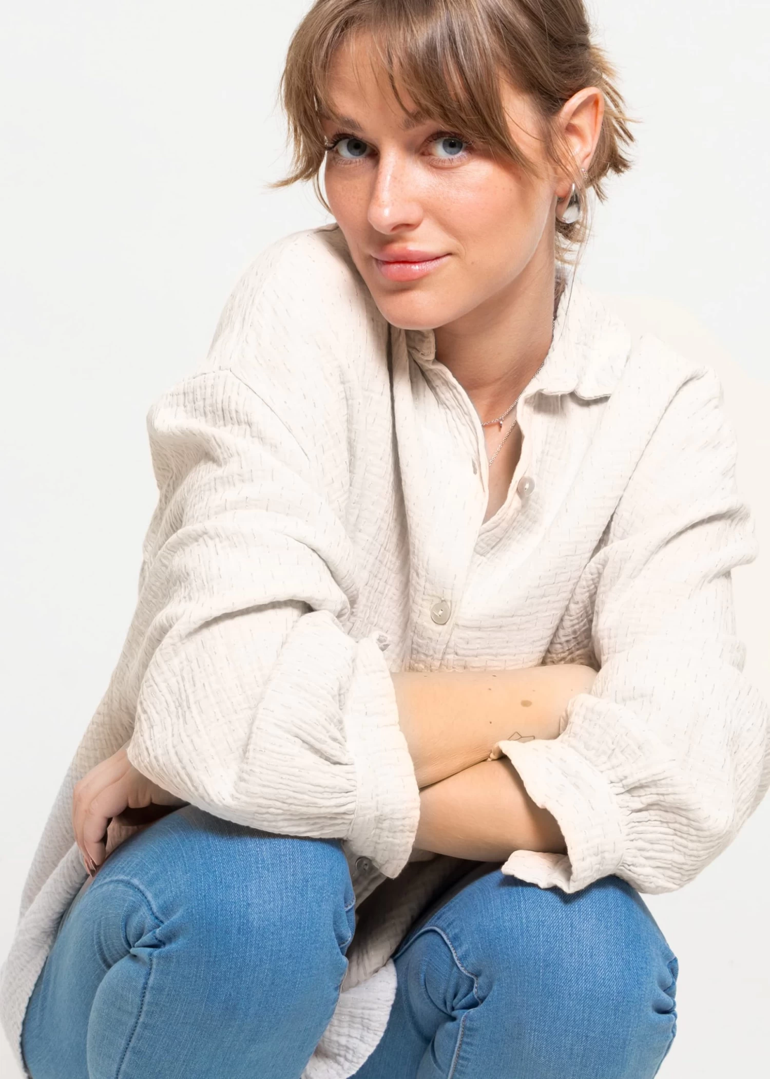 Oversize Musselin Bluse Mit Glitzerdetails - Hellbeige 3 Oversize Musselin Bluse Mit Glitzerdetails - Hellbeige