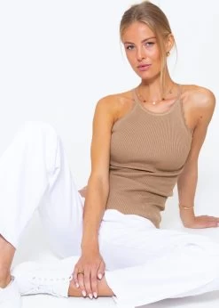 Strick Top Mit Bogenkante, Camel -Sassyclassy sassyclassy strick top mit bogenkante camel S3202B5523 1