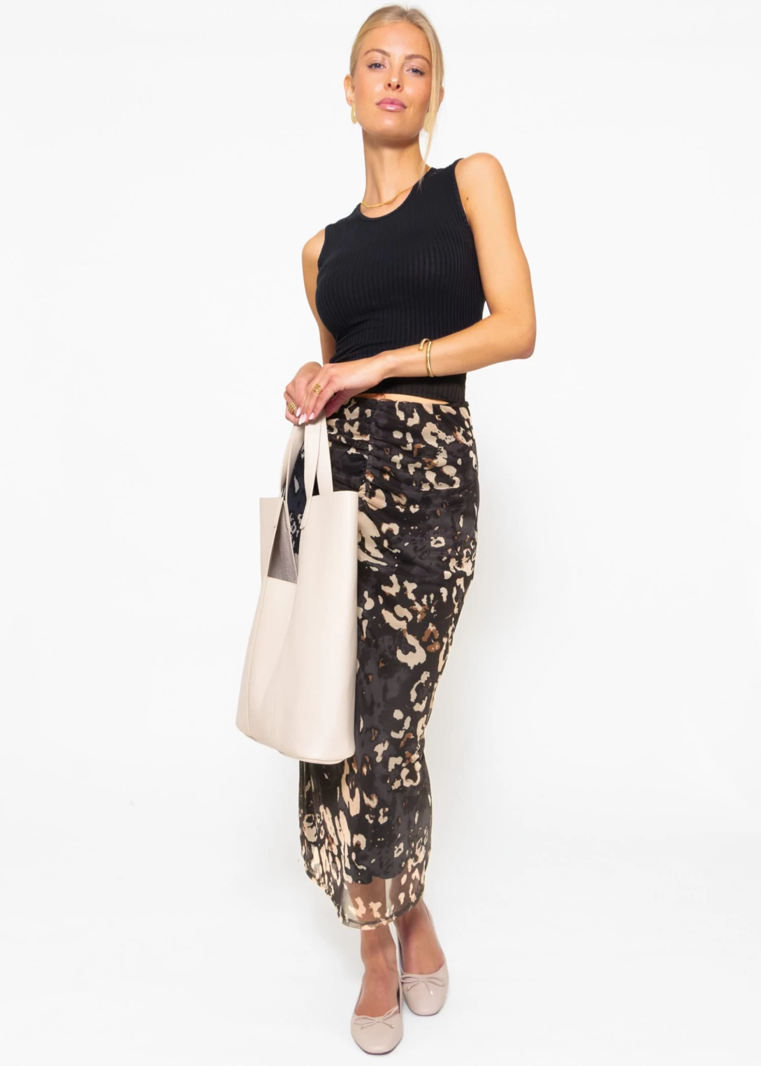 Top Mit Cut-Out - Schwarz 4 Top Mit Cut-Out - Schwarz – Bild 2