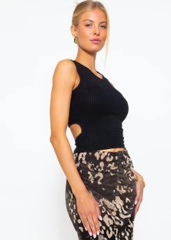 Top Mit Cut-Out - Schwarz 15 Top Mit Cut-Out - Schwarz -Sassyclassy sassyclassy top mit cut out schwarz S3203B5746 5