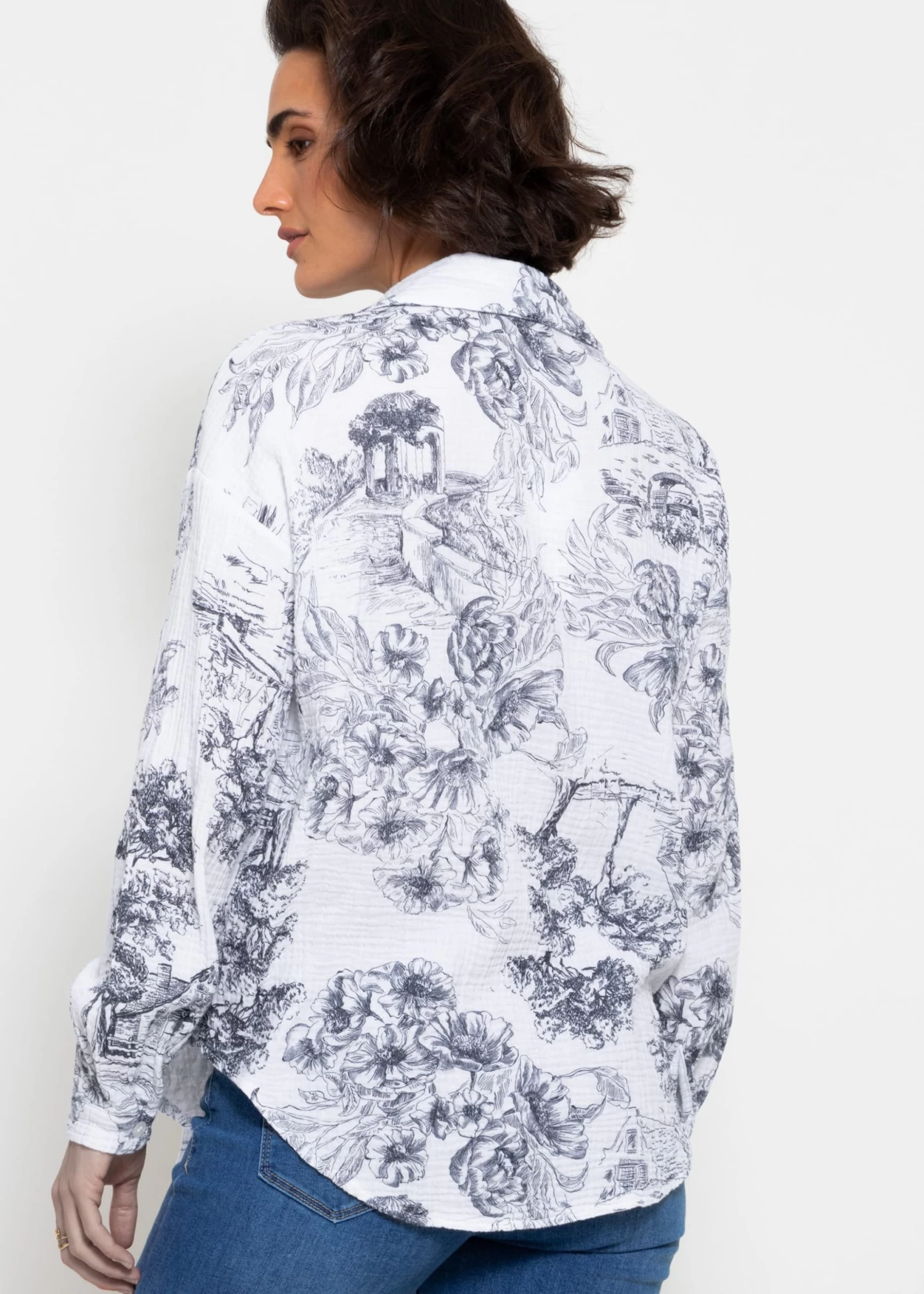 Oversize Musselin Bluse Mit Print - Dunkelblau 7 Oversize Musselin Bluse Mit Print - Dunkelblau – Bild 5